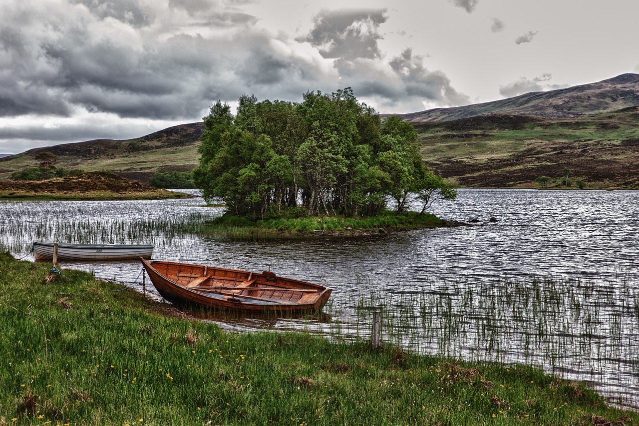 lake_gda759ab65_1280.jpg